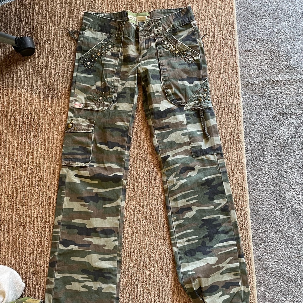 Miss Me Camo cargos